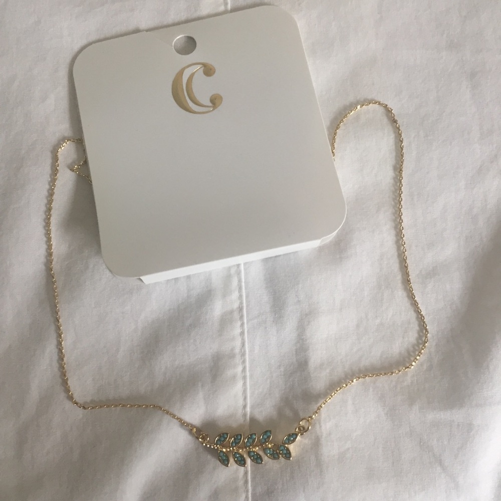 🌻Charming Charlie’s Gold Leaf Necklace